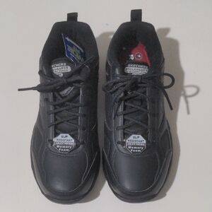 Skechers Women's Black Memory Foam Slip Resistant Work Shoes. Size 9W NWT